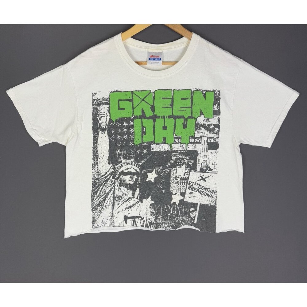 Vintage Y2K Green Day Band Tee Art Hanes Medium Statue Of Liberty White Cropped